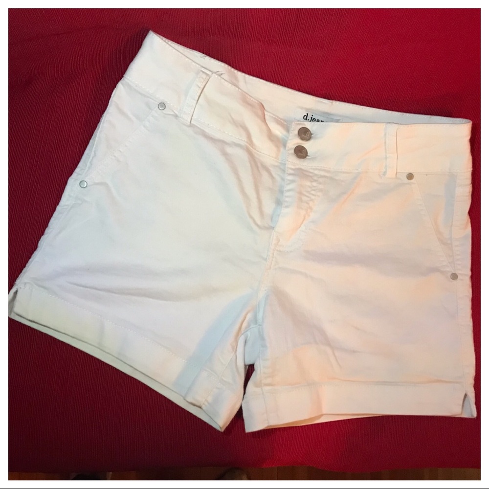 “d.jeans” shorts size 8, white